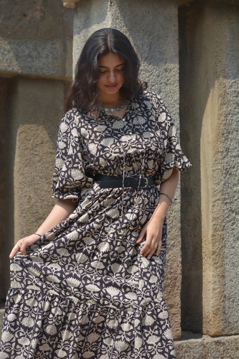 Neera Maxi in Kali