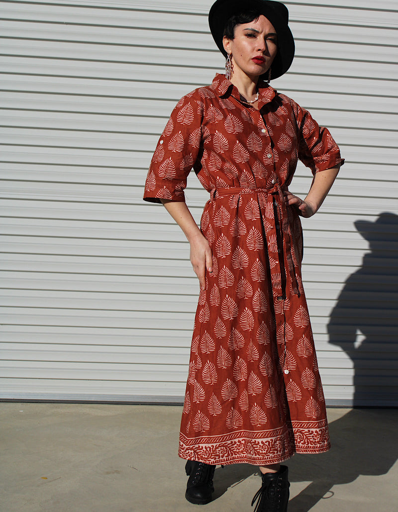 Diana Midi in Maple