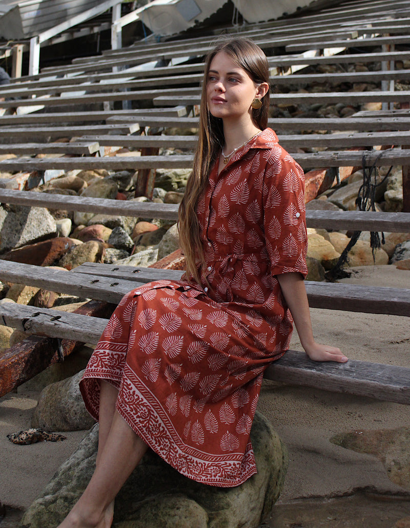 Diana Midi in Maple