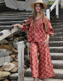 Hera Pants in Maple