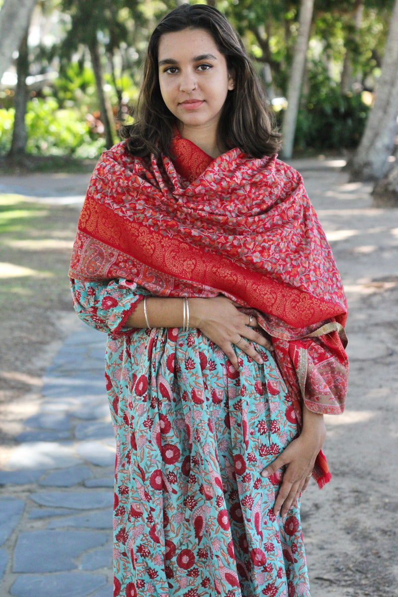 Rouge Handwoven Woollen Shawl